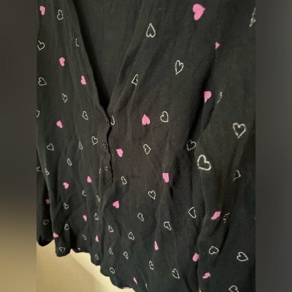 Victoria secrets pj heart top - Picture 1 of 5